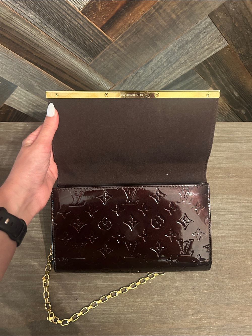 Louis Vuitton Vernis Shoulder Bag - Picture 5 of 8